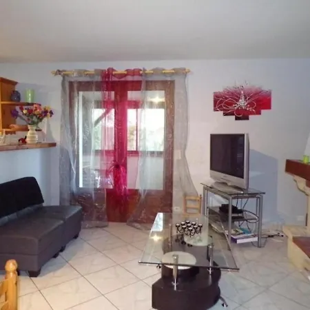House Roc De Curios Calvignac