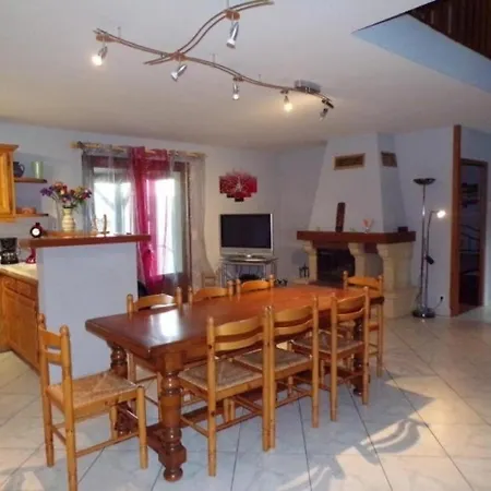 Dom wakacyjny House Roc De Curios